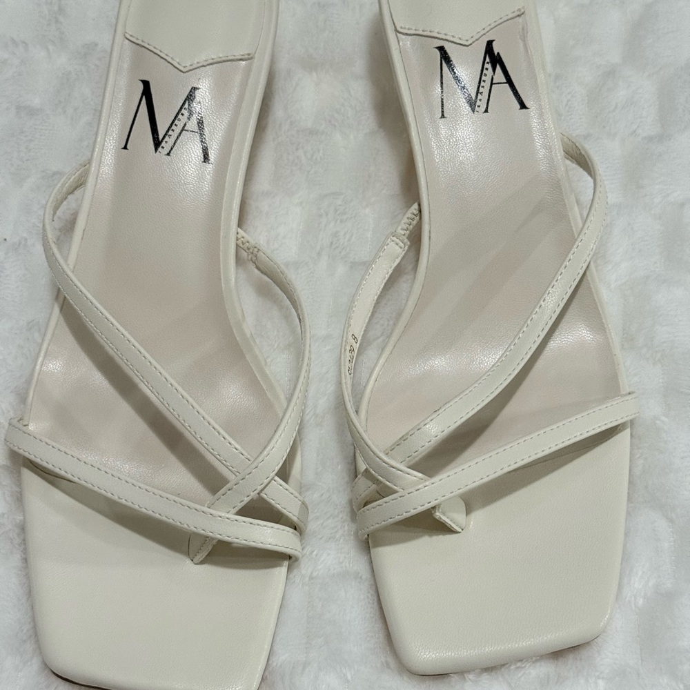 MIRAAZZURRA Kitten Heels for Women Flip Flop Thong Heel Square Open Toe Low Heel